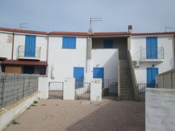 appartamento in vendita a Calasetta in zona Cussorgia