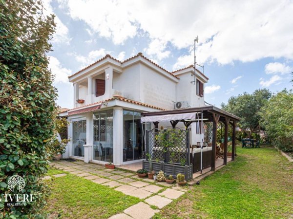 casa indipendente in vendita a Calasetta