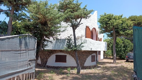 casa indipendente in vendita a Calasetta