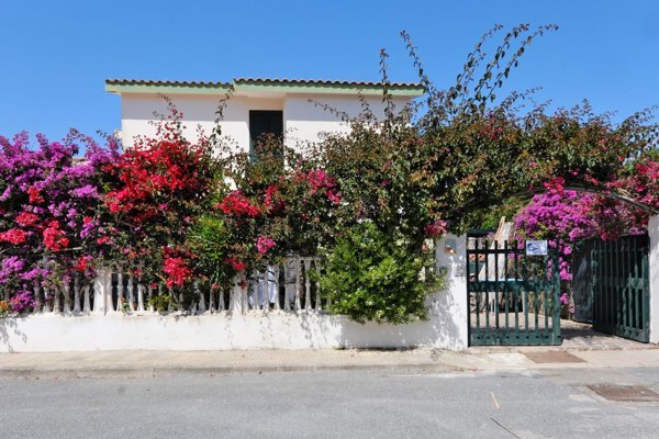 casa indipendente in vendita a Calasetta