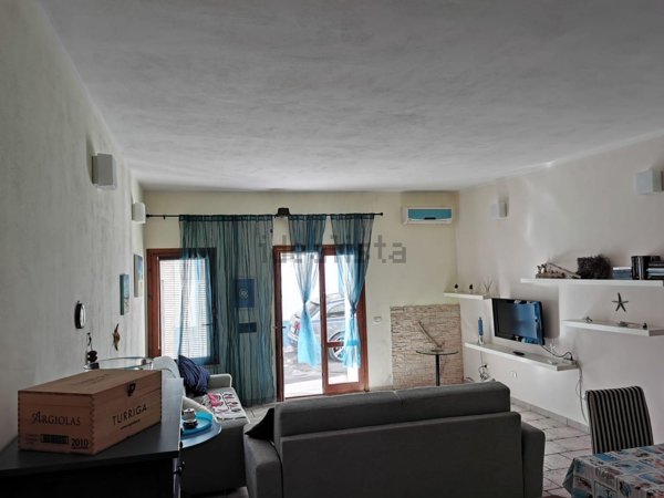 casa indipendente in vendita a Calasetta