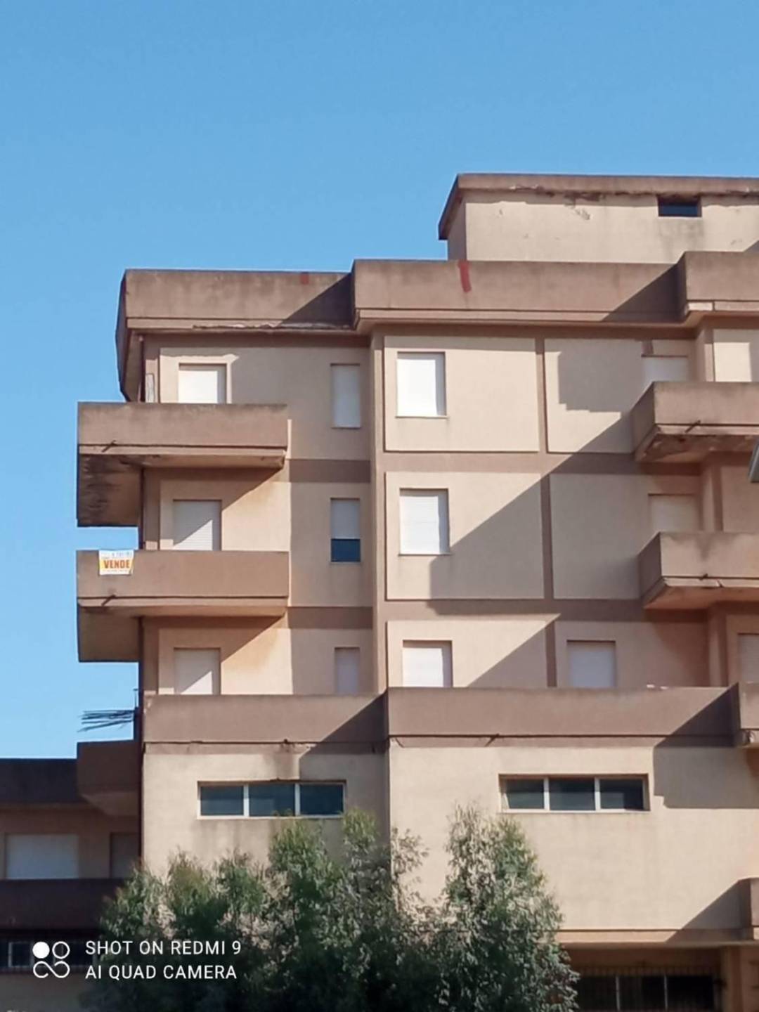 intera palazzina in vendita a Carbonia