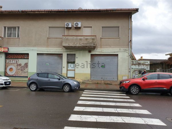 locale commerciale in vendita a Carbonia