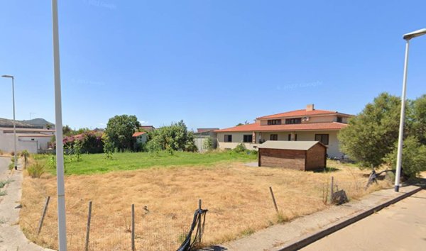 casa indipendente in vendita a Carbonia in zona Serbariu