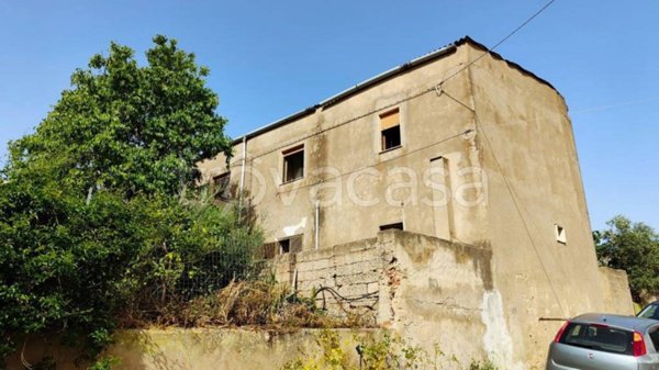 casa indipendente in vendita a Carbonia