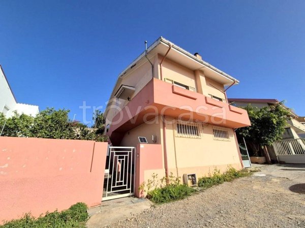 casa indipendente in vendita a Carbonia