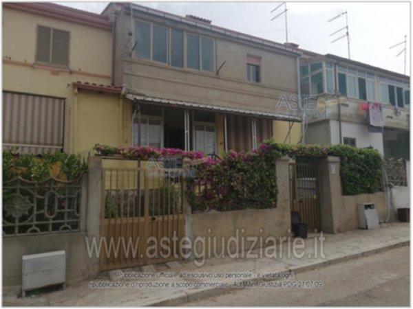 appartamento in vendita a Carbonia in zona Bacu Abis
