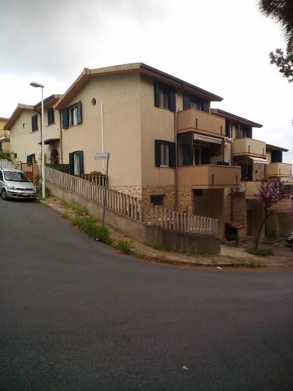 casa indipendente in vendita a Carbonia
