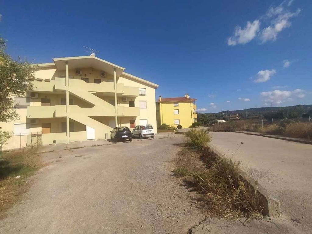 appartamento in vendita a Carbonia in zona Serbariu