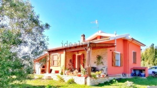 appartamento in vendita a Carbonia in zona Cortoghiana
