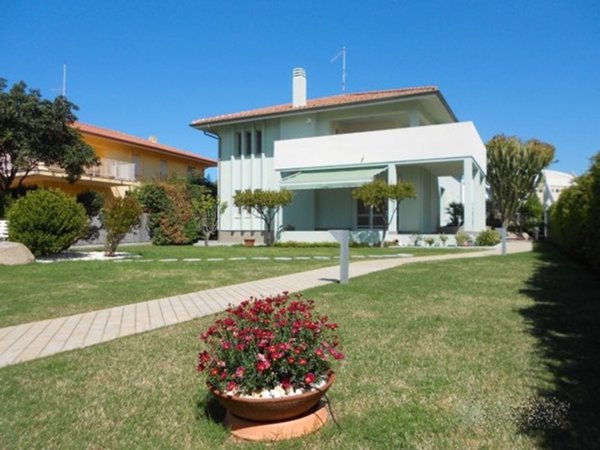 casa indipendente in vendita a Carbonia