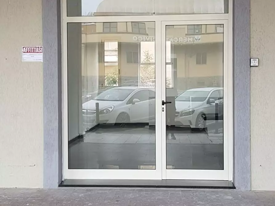 locale commerciale in vendita a Carbonia