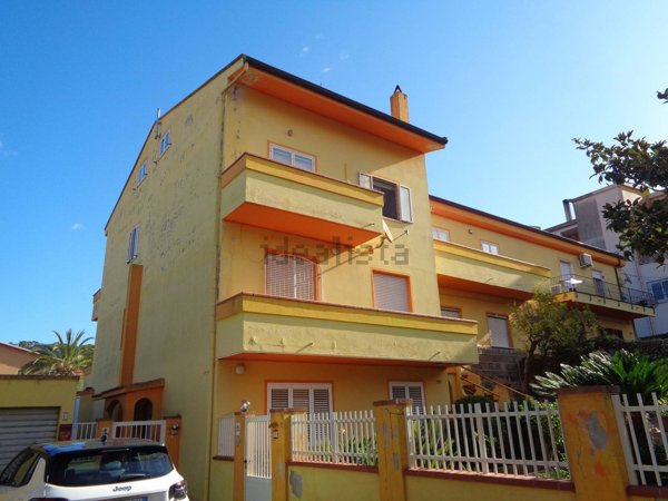 casa indipendente in vendita a Carbonia