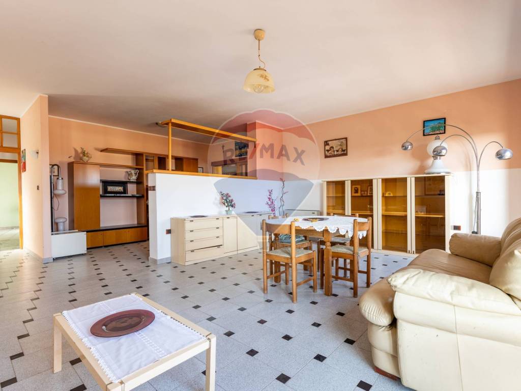 casa indipendente in vendita a Carbonia