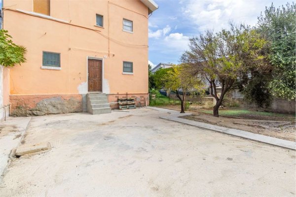 appartamento in vendita a Carbonia