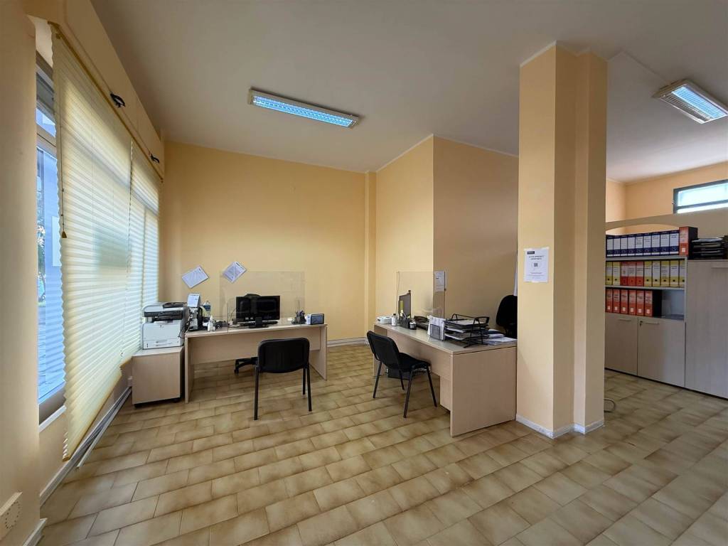 negozio in vendita a Carbonia