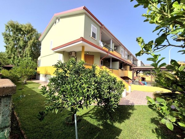 casa indipendente in vendita a Carbonia