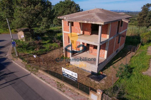 casa indipendente in vendita a Carbonia in zona Barbusi