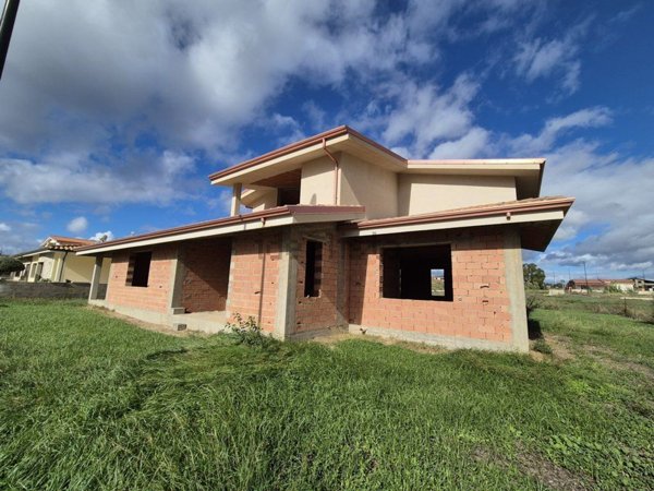 casa indipendente in vendita a Carbonia