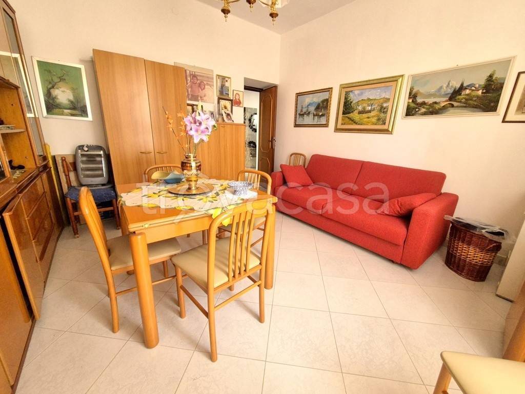 appartamento in vendita a Carbonia in zona Cortoghiana