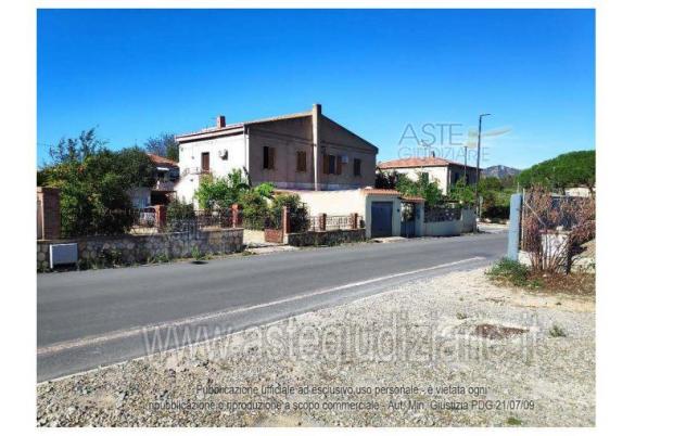 appartamento in vendita a Carbonia in zona Bacu Abis