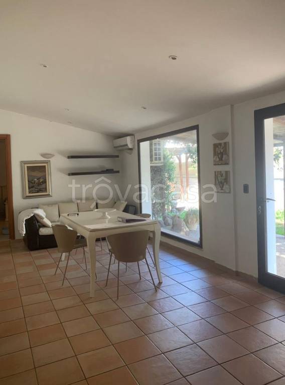 casa indipendente in vendita a Carbonia