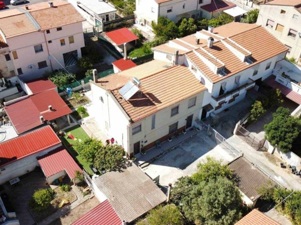 appartamento in vendita a Carbonia in zona Serbariu