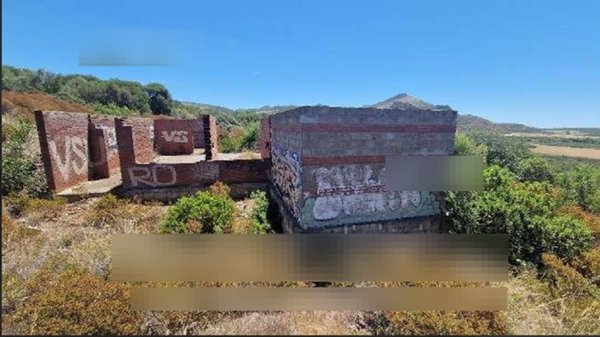 casale in vendita a Carbonia in zona Serbariu