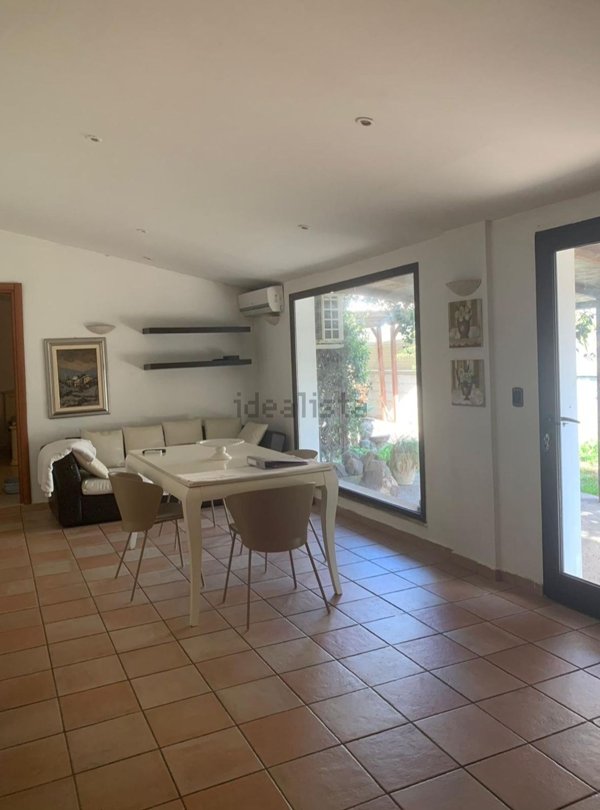 casa indipendente in vendita a Carbonia in zona Flumentepido