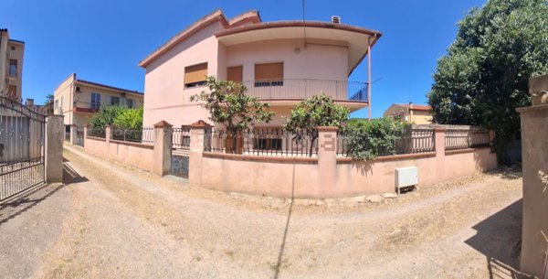 casa indipendente in vendita a Carbonia