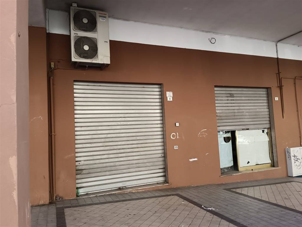 negozio in vendita a Carbonia