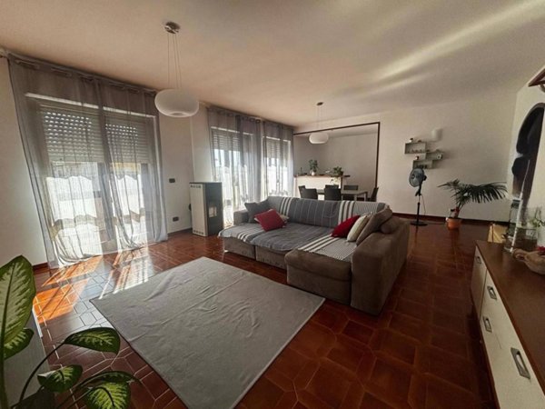 appartamento in vendita a Carbonia in zona Serbariu