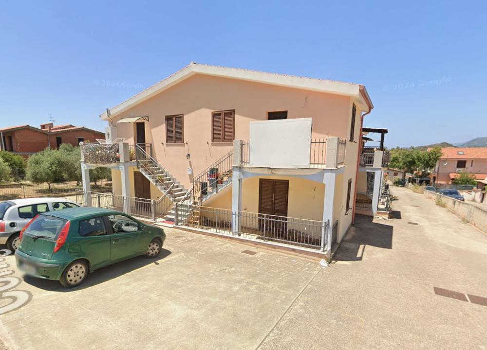 appartamento in vendita a Carbonia in zona Flumentepido