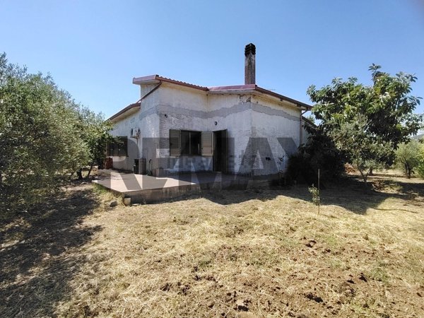 casa indipendente in vendita a Carbonia in zona Serbariu