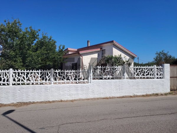 casa indipendente in vendita a Carbonia in zona Serbariu
