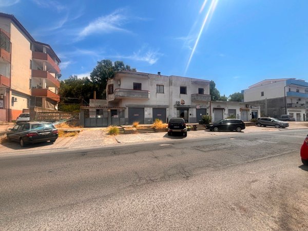 casa indipendente in vendita a Carbonia