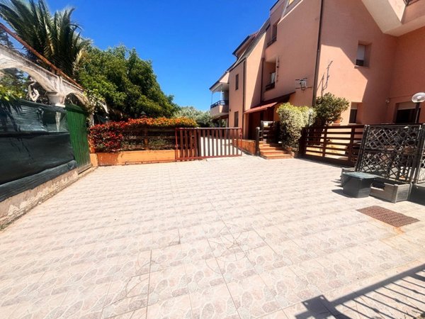 casa indipendente in vendita a Carbonia