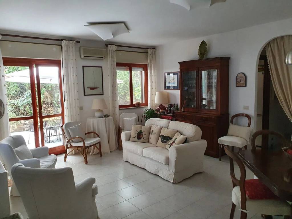 appartamento in vendita a Carloforte