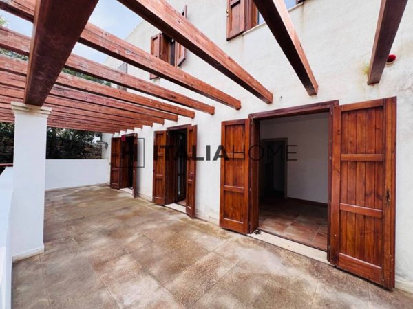 casa indipendente in vendita a Carloforte