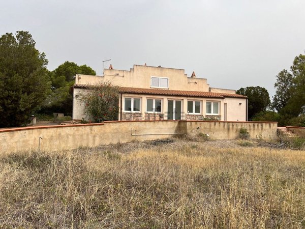 casa indipendente in vendita a Carloforte