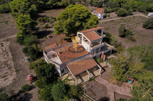 casa indipendente in vendita a Carloforte