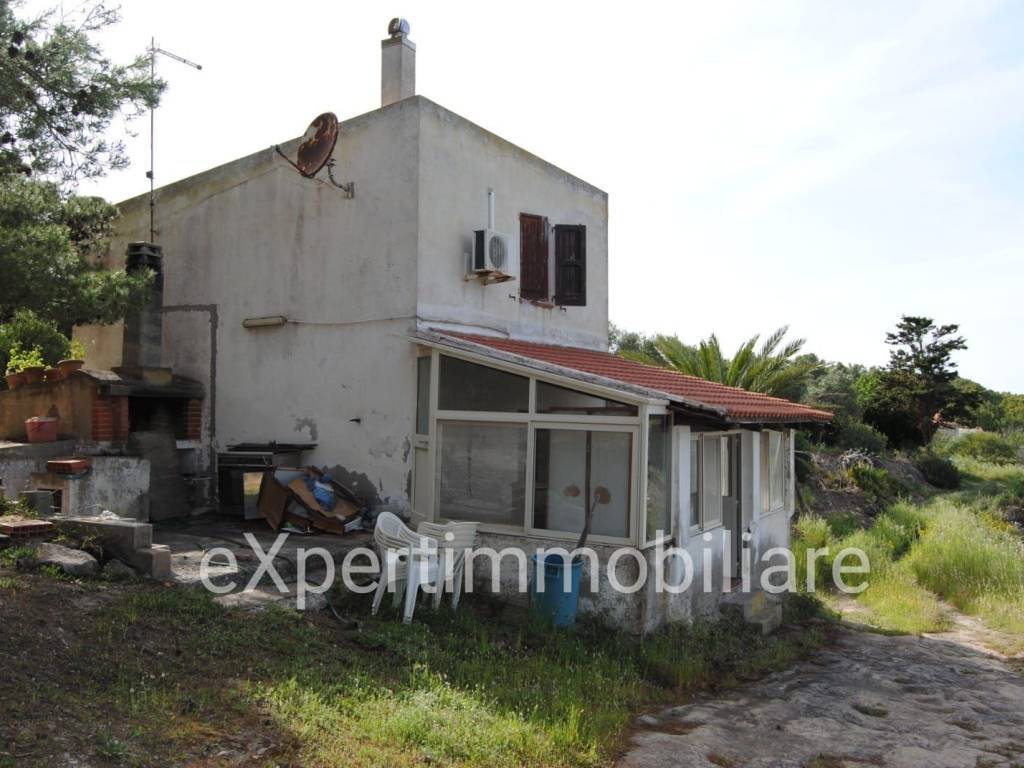 casa indipendente in vendita a Carloforte
