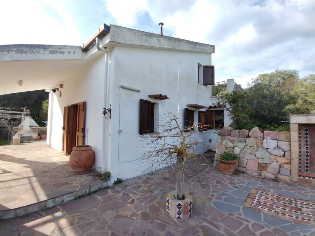 casa indipendente in vendita a Carloforte
