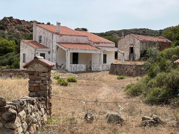 casa indipendente in vendita a Carloforte