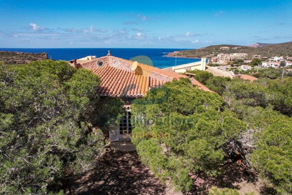 casa indipendente in vendita a Carloforte