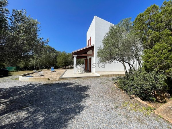 casa indipendente in vendita a Carloforte
