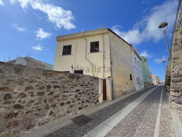 appartamento in vendita a Carloforte