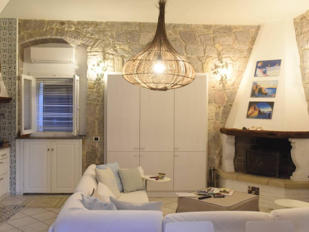 intera palazzina in vendita a Carloforte