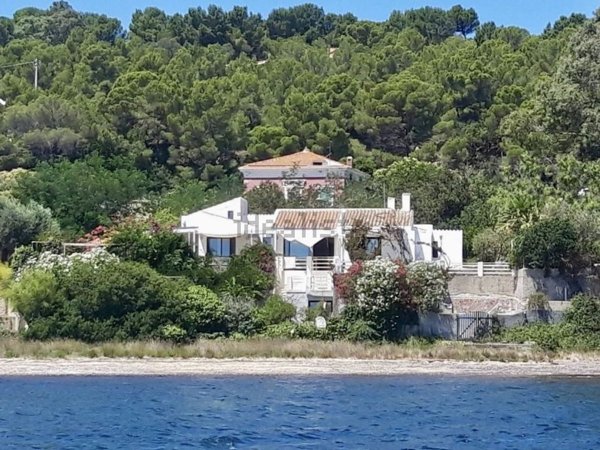 casa indipendente in vendita a Carloforte