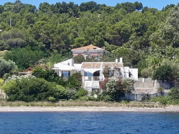 casa indipendente in vendita a Carloforte